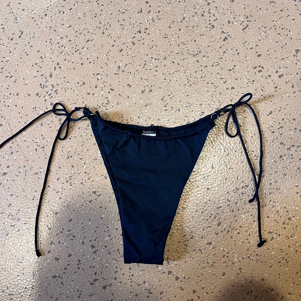 Everyday Sunday bikini bottom with side ties